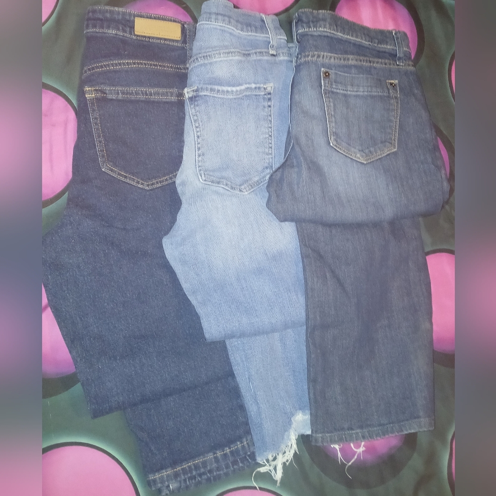 3 Pairs Of Women's  2 Size 5/1 Size 4P Jeans Set